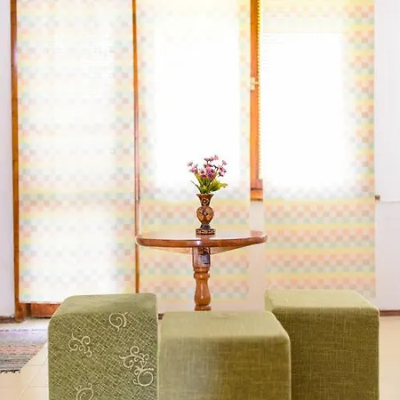 Hotel Alex 2*